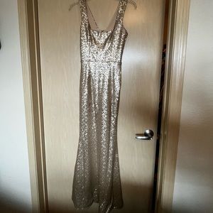 Never worn Gold sequin Dress the population dress. Size small.